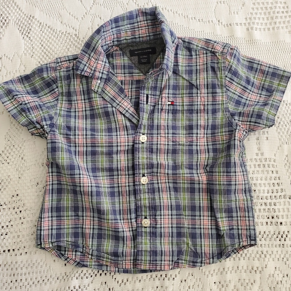 Tommy Hilfiger short sleeve button down shirt